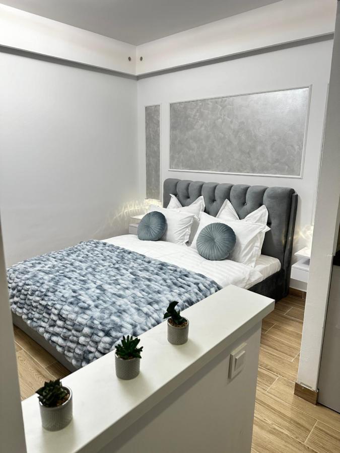 Luxury Studio 7 Rosu Экстерьер фото