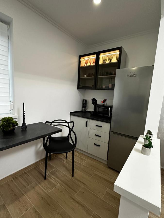 Luxury Studio 7 Rosu Экстерьер фото